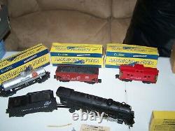 1950s AMERICAN FLYER Train Set 3/16 scale Cars, Engine, with original boxs