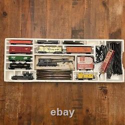 1974 Lionel HO Scale 1480 Train Set B&O Gold Chessie Diesel and Crane WORKING