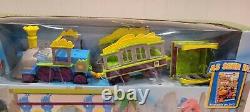 ALL NEW Dinosaur Train Motorized track set figures king tiny buddy Elmer bucky