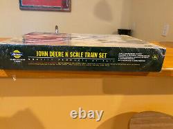 Athearn 2004 John Deere N Scale Train Set 1st Edition seal damage