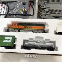 Athearn Ho Scale Thunder Valley Train Set 1034 Locomotive 4 Cars Track
