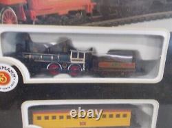 BACHMANN PRIARIE FLYER PASSENGER TRAIN SET WithTRACK & CONTROLLER SEALEDN SCALE