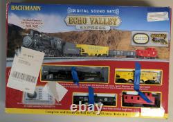 Bachmann 00825 Southern Railway Echo Valley Express HO Gauge Steam Train Set