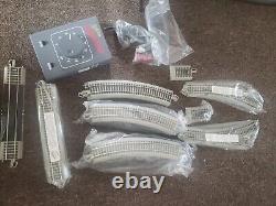 Bachmann E-Z Track HO Scale Oval Train Track Set 48 X 60 R & L SWITCH