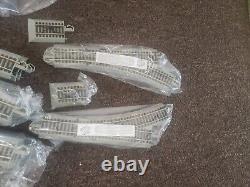 Bachmann E-Z Track HO Scale Oval Train Track Set 48 X 60 R & L SWITCH