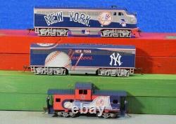 Bachmann HO Gauge New York Yankees Model Train Set