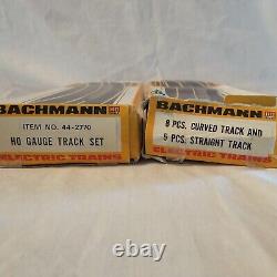 Bachmann HO scale Train Set With Track, Union Pacific Locomotive with 7 Cars