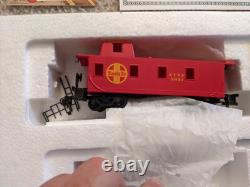 Bachmann Mainstreet Express Santa FE HO Scale Train Set. 3X3 Circle Track. New