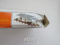 Bachmann Train Set LOT of 8- Smoking Engines Train Cars Building And Tracks