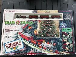 Bachmann Trim-A-Train Holiday Express N Scale Train Christmas Set TRACK POWER