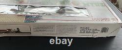 Bachmann Trim-A-Train Holiday Express N Scale Train Christmas Set TRACK POWER