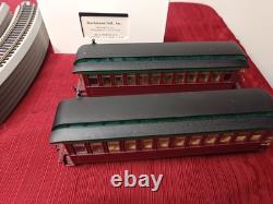 Bachmann Wonderland Express Train Set 4 Cars, 16 Track Pieces, & Controller