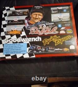 Brand New Vintage Dale Earnhardt Goodwrench Racing Express Electric Train Set