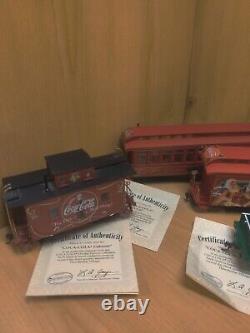 COCA-COLA THRU THE YEARS EXPRESS HAWTHORNE VILLAGE TRAIN SET HO SCALE Plus Track