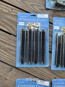 Cobblestone Corners Windham Heights Christmas Village 2004 Train Track Full Set