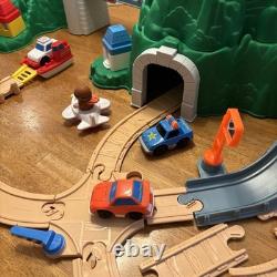 Fisher Price'95 Geotrax Flip Track Mountain Train Rail & Road Set