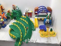 Fisher Price GeoTrax Working Train Railway Set with Track & Building 90+ Pieces