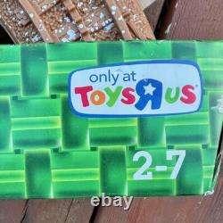 Fisher Price Geotrax Holiday Train Green Track Set Toys R Us Sealed 2010