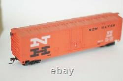HO scale train set (Freight cars, Passenger cars, Engines and Track)