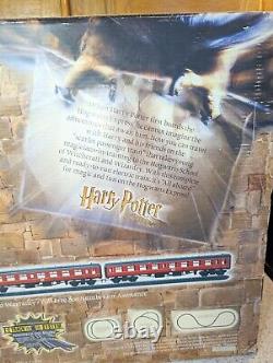 Harry Potter and the Sorcerers Stone Hogwarts Express Bachmann HO Train Set 2001