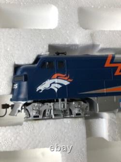 Hawthorne Village Bachmann Denver Broncos Train Engine + 2 Car Track Set HO NFL