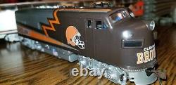 Hawthorne village cleveland browns ho train set