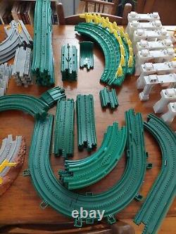 Huge Lot Fisher Price Geo Trax Train Track Set Buildings Trains & Tracks 310 Pcs