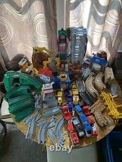 Huge Lot Fisher Price Geo Trax Train Track Set List Of Items In Picture