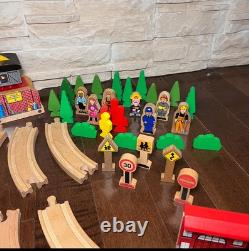 Huge Lot Mixed Wooden Railway Train Set Track Limited Imaginarium ToysRUs Thomas