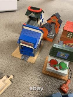 Huge Lot TOMY Thomas And Friends Train Set, Track, Buildings Engines 100+ Pieces