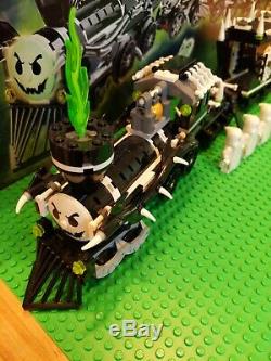LEGO Monster Fighters The Ghost Train 9467 Modified to run on lego tracks