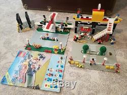 LEGO town 6399 Airport Shuttle Monorail with instructions and extra tracks
