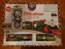 LIONEL HO SCALE CHRISTMAS EXPRESS TRAIN SET sleigh santa remote track Open Box