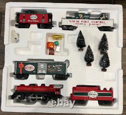 LIONEL NORTH POLE CENTRAL Christmas Train Set O Scale Steam Music Boxcar 6-30068