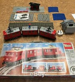 Lego 7725 Passenger Train (complete), plus lots of track and transformer