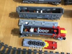 Lego train set 10020 10022 10025 track power supply and 9v motor used santa fe