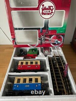 Lgb 23301 Us Passenger Train Set G Scale With Tracks, Figures And Transformer