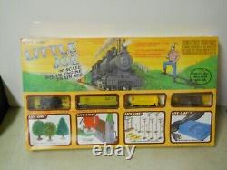Life-Like Little Joe N Scale Steam Engine Train Set With Oval Track Buildings NOS