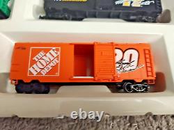 Life-Like Racing Rails NASCAR Electric Train Locomotive 6 Car Set WithOG Packaging