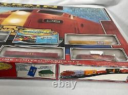 Life-Like Trains 8974? RC Electric Supertrain Set, HO Scale, 47x38 Power-Loc