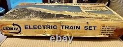 Lionel 11520 Electric Train 6 Unit Set Steam Type Headlight O Ga. +EXTRA track