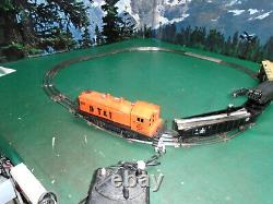 Lionel #8111 DT&I NW-2, Complete O / O27 Gauge Diesel Freight Train Set