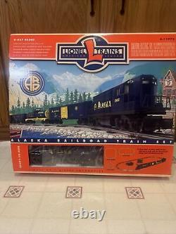 Lionel Alaska Alaska Railroad Train Set. O Gauge. With Box, tracks included