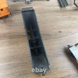 Lionel Electric Train Set Lot Blue Locomotive Red Crane Jersey Central with Tracks