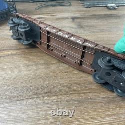 Lionel Electric Train Set Lot Blue Locomotive Red Crane Jersey Central with Tracks