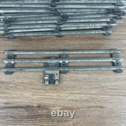 Lionel Electric Train Set Lot Blue Locomotive Red Crane Jersey Central with Tracks