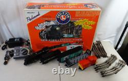 Lionel Electric Train Set New York Central Flyer O-27 Scale Gauge + Extra Track