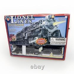 Lionel Lines Battery Powered Ready to Run G-Gauge Train Set 7-11182 Track & Box