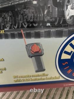 Lionel Lines Battery Powered Ready-to-Run G-Gauge Train Set 7-11182 Track & Box