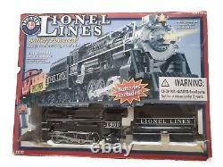 Lionel Lines Battery Powered Ready-to-Run G-Gauge Train Set 7-11182 Track & Box